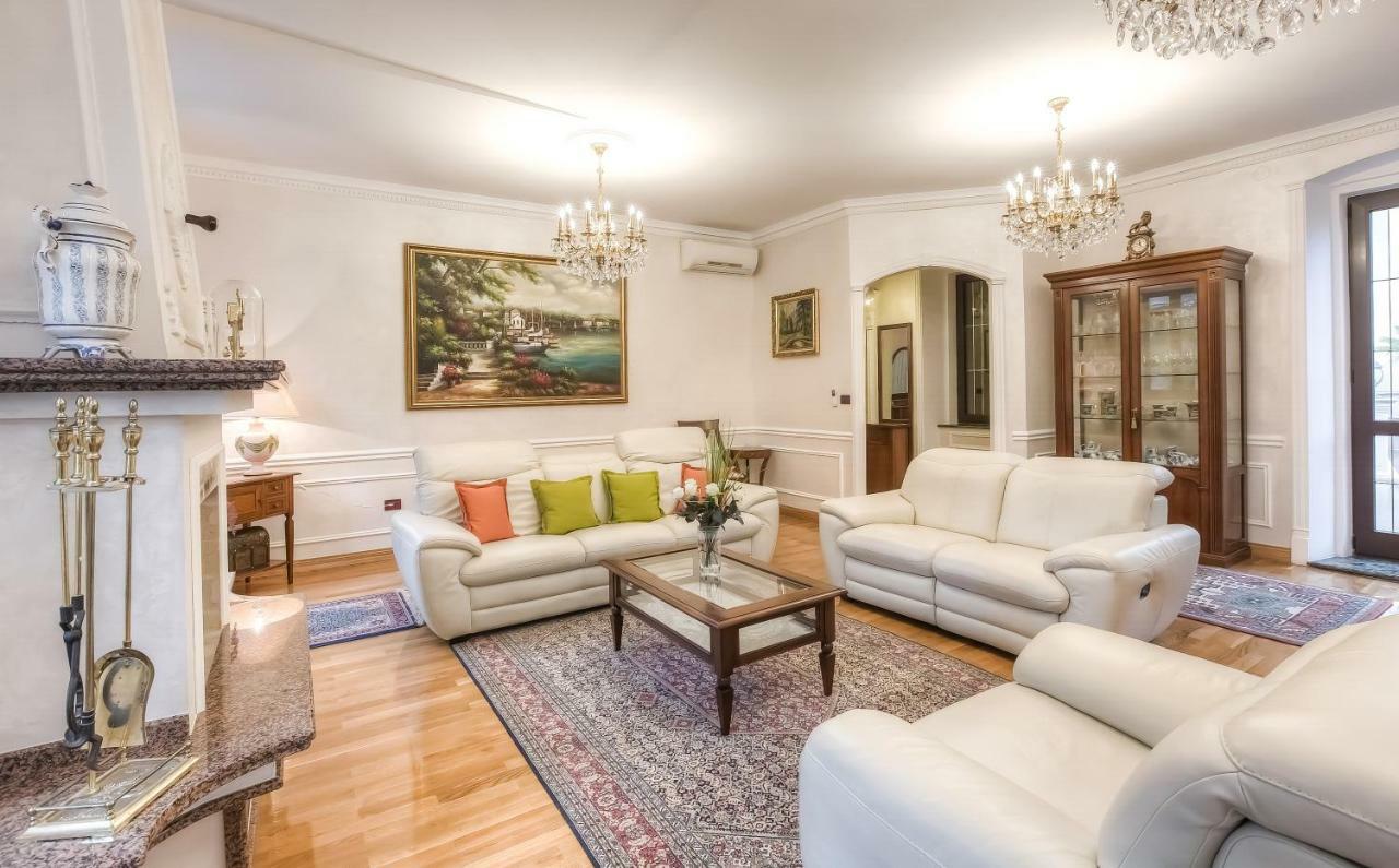 Villa Hasi ポレッチ エクステリア 写真